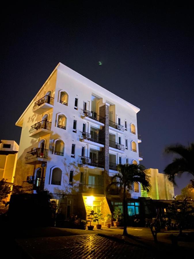 Mamalulu Hostel Kenting Esterno foto